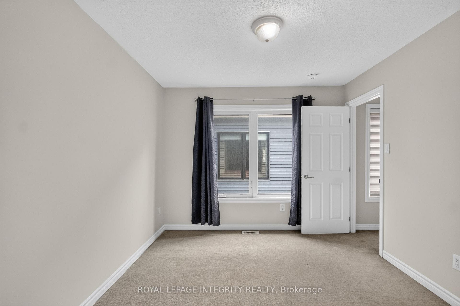 364 Aphelion Crescent photo 36