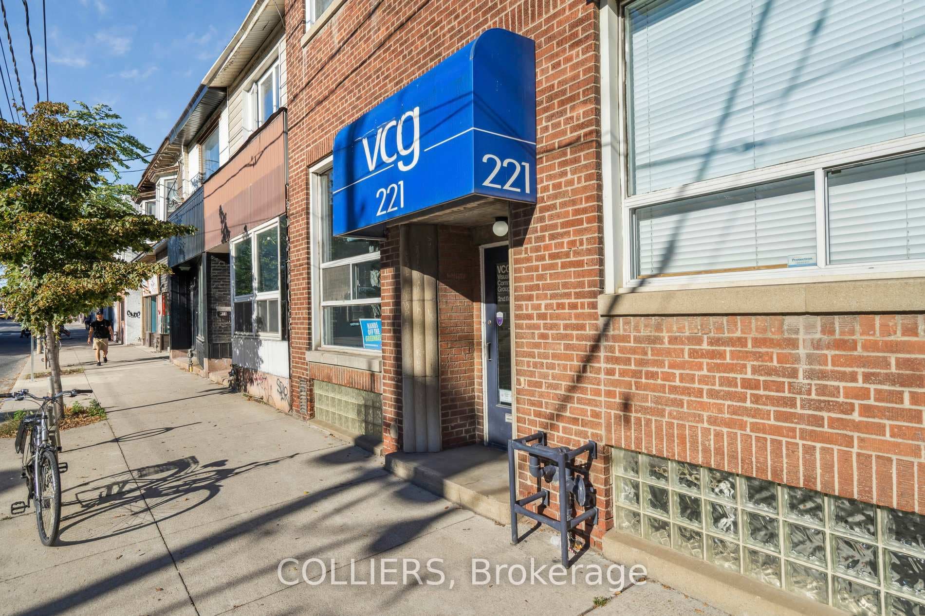 221 Broadview Avenue photo 4