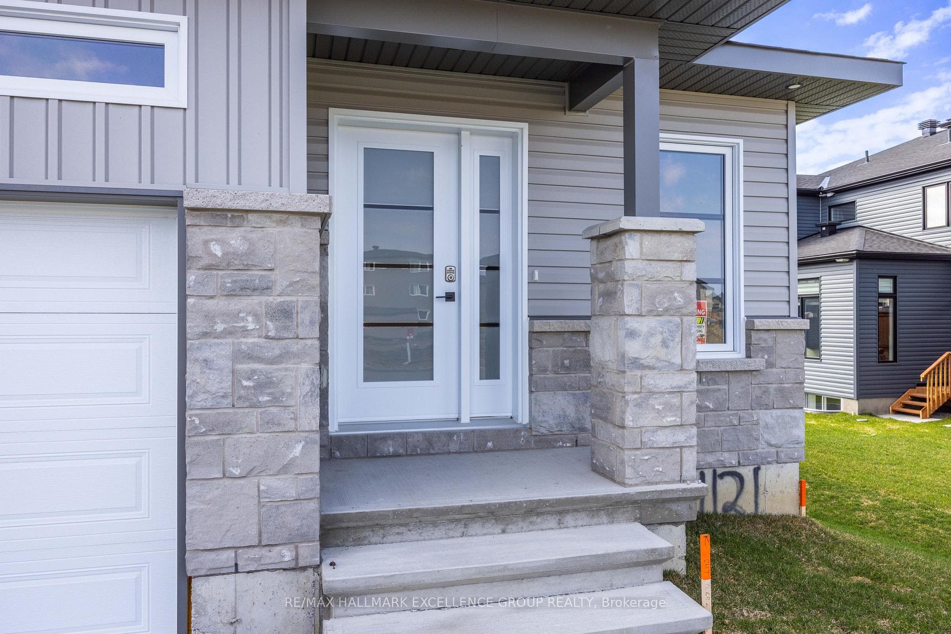 1117 Bronze (Lot 105) Avenue photo 4