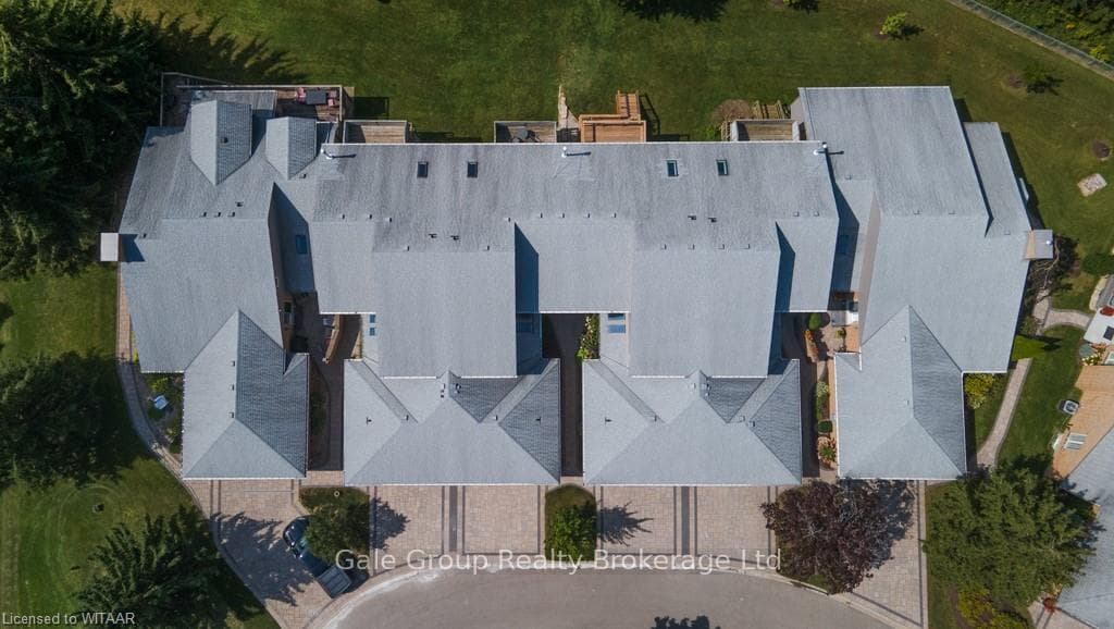 667 LANSDOWNE Avenue photo 38