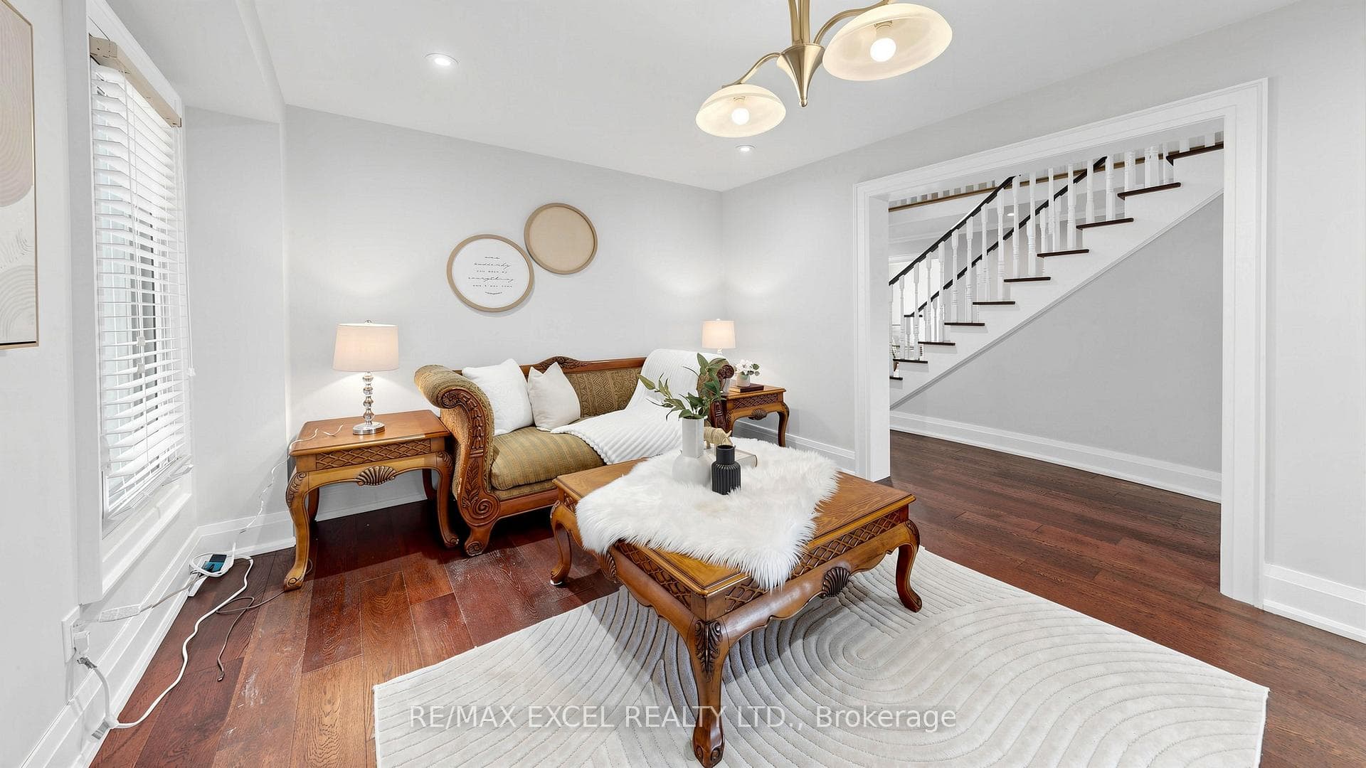 43 Piccadilly Road photo 17