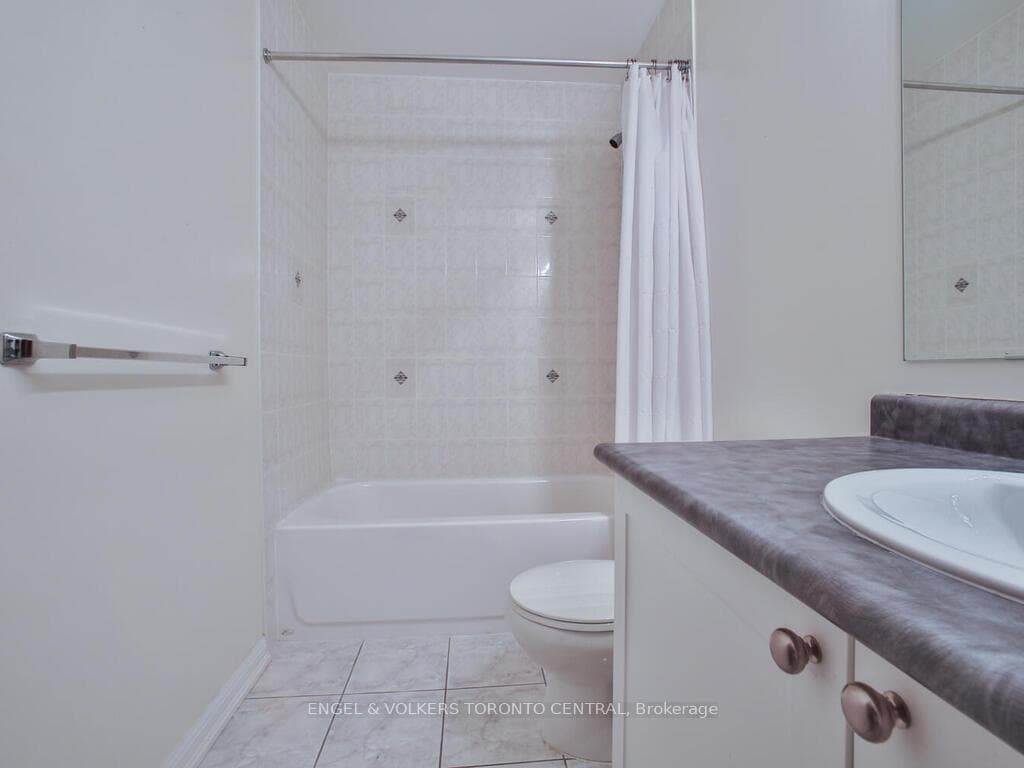 16 Westbury Road Unit 113 photo 16