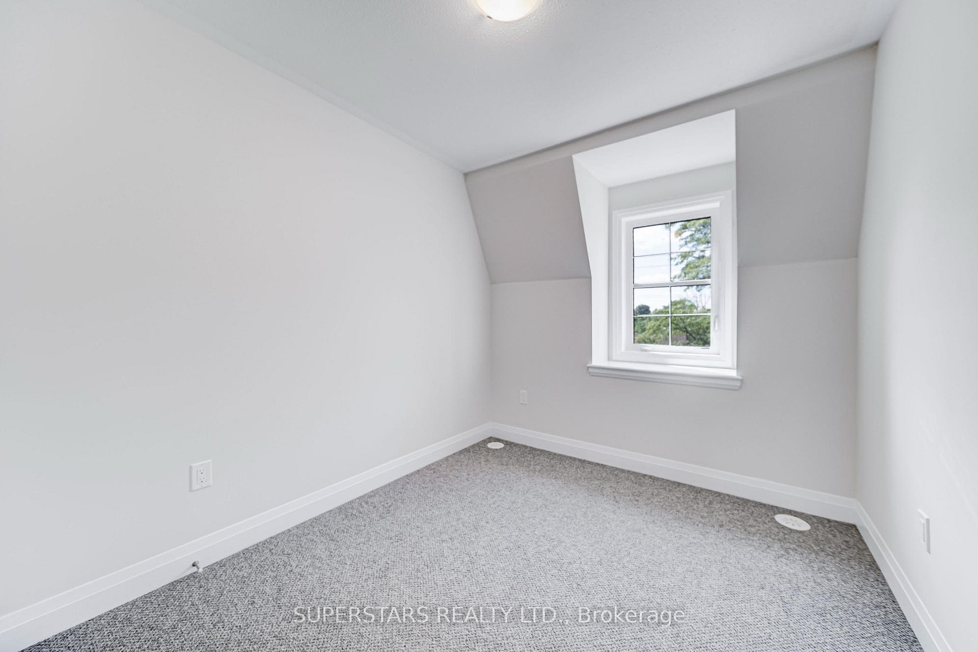 9813 Keele Street Unit Lot 2 photo 13