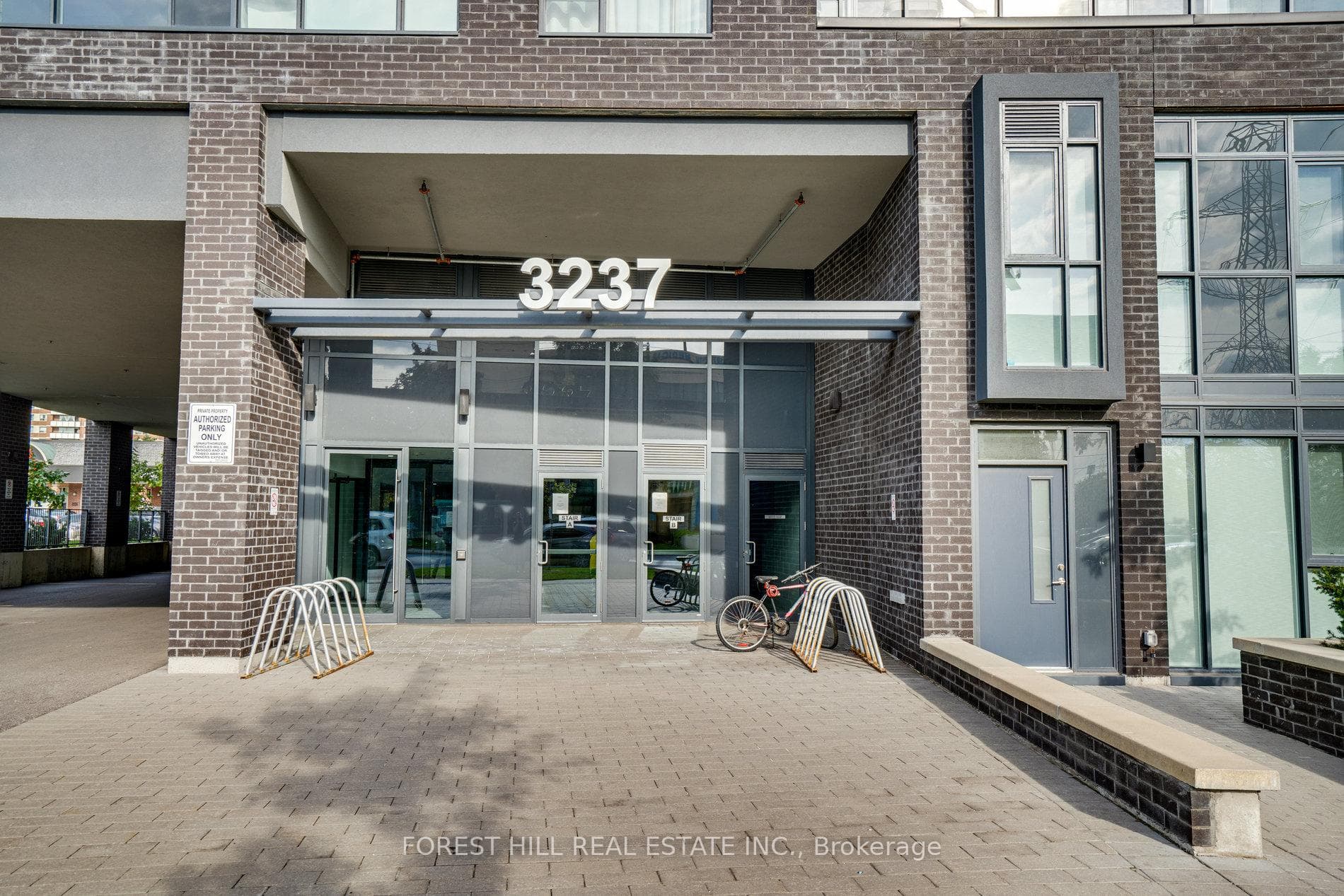 3237 Bayview Avenue Unit 1004 photo 2