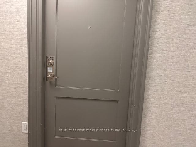 30 Elm Drive Unit 303 photo 2
