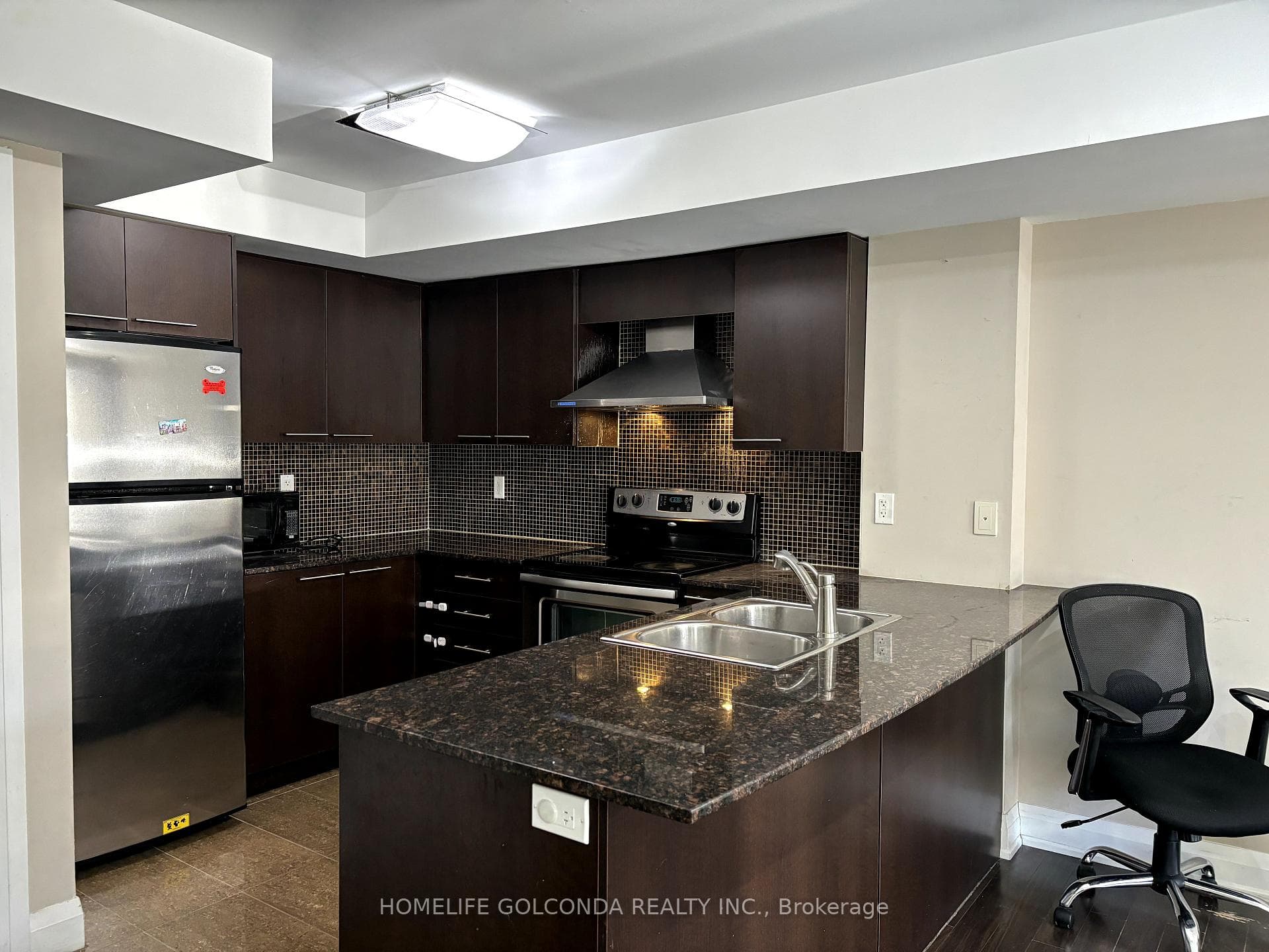 322 John Street Unit 132 photo 8