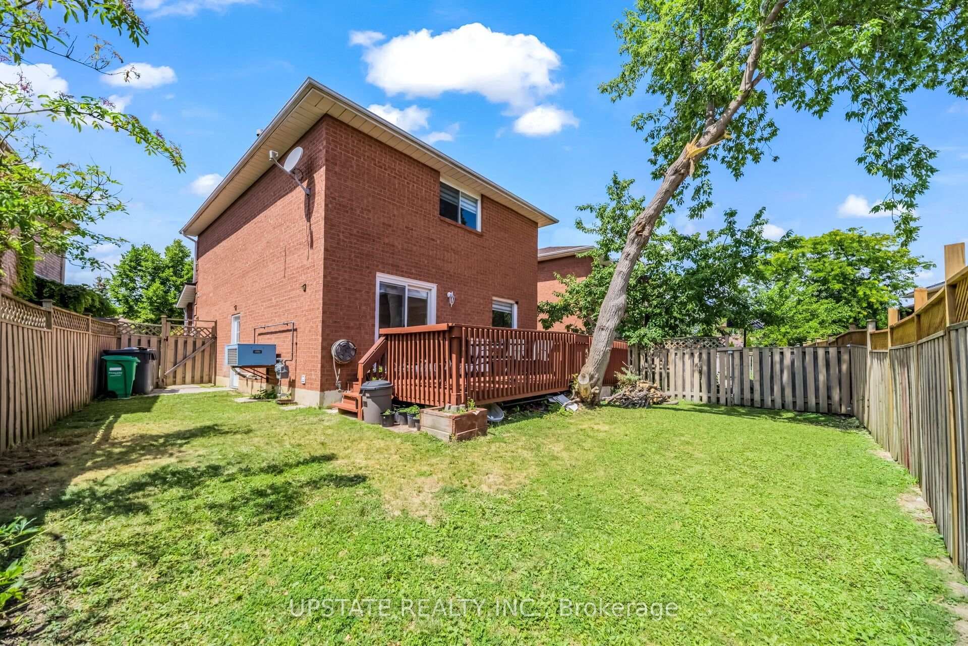 145 Valonia Drive photo 38