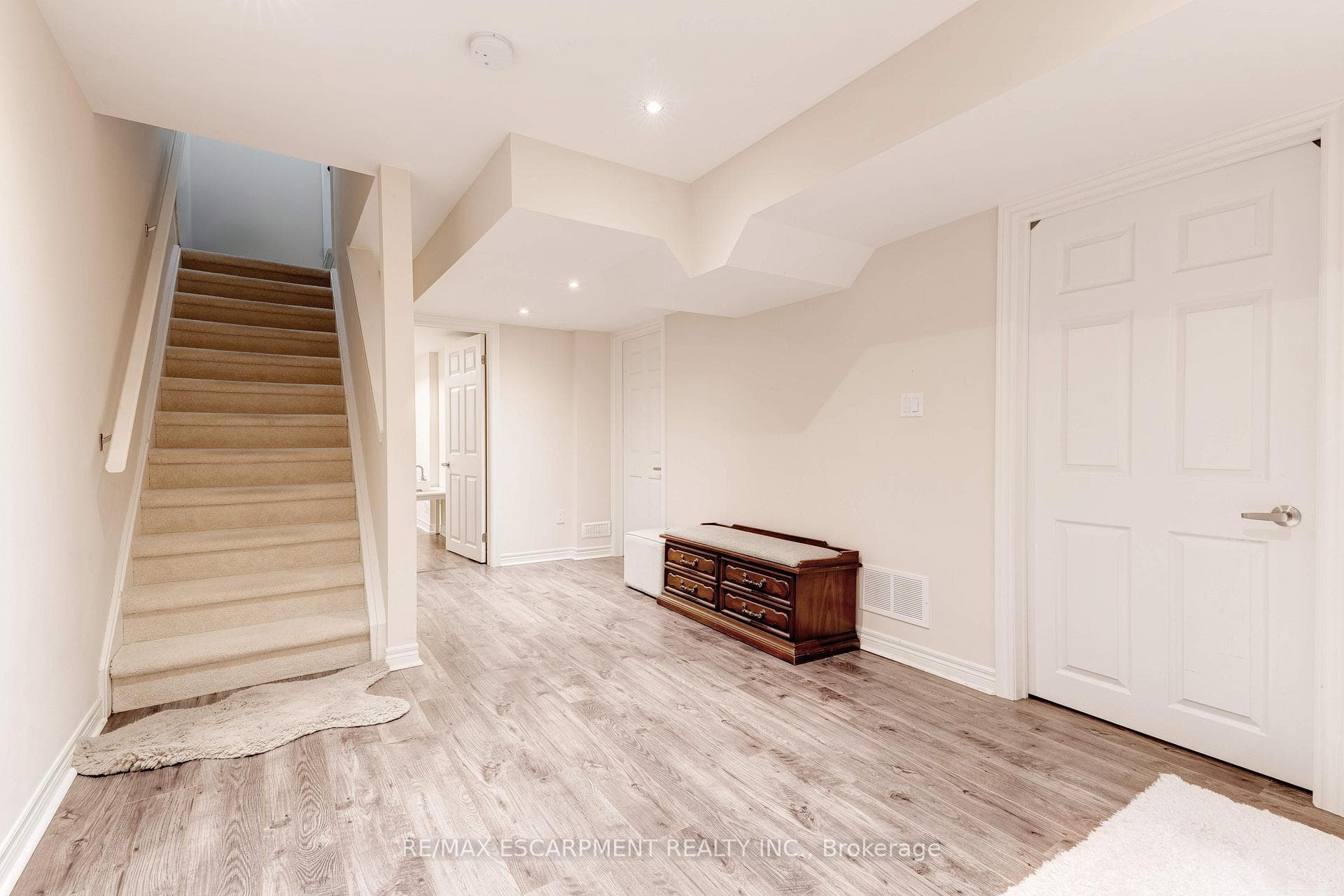5647 Stella Lane photo 29