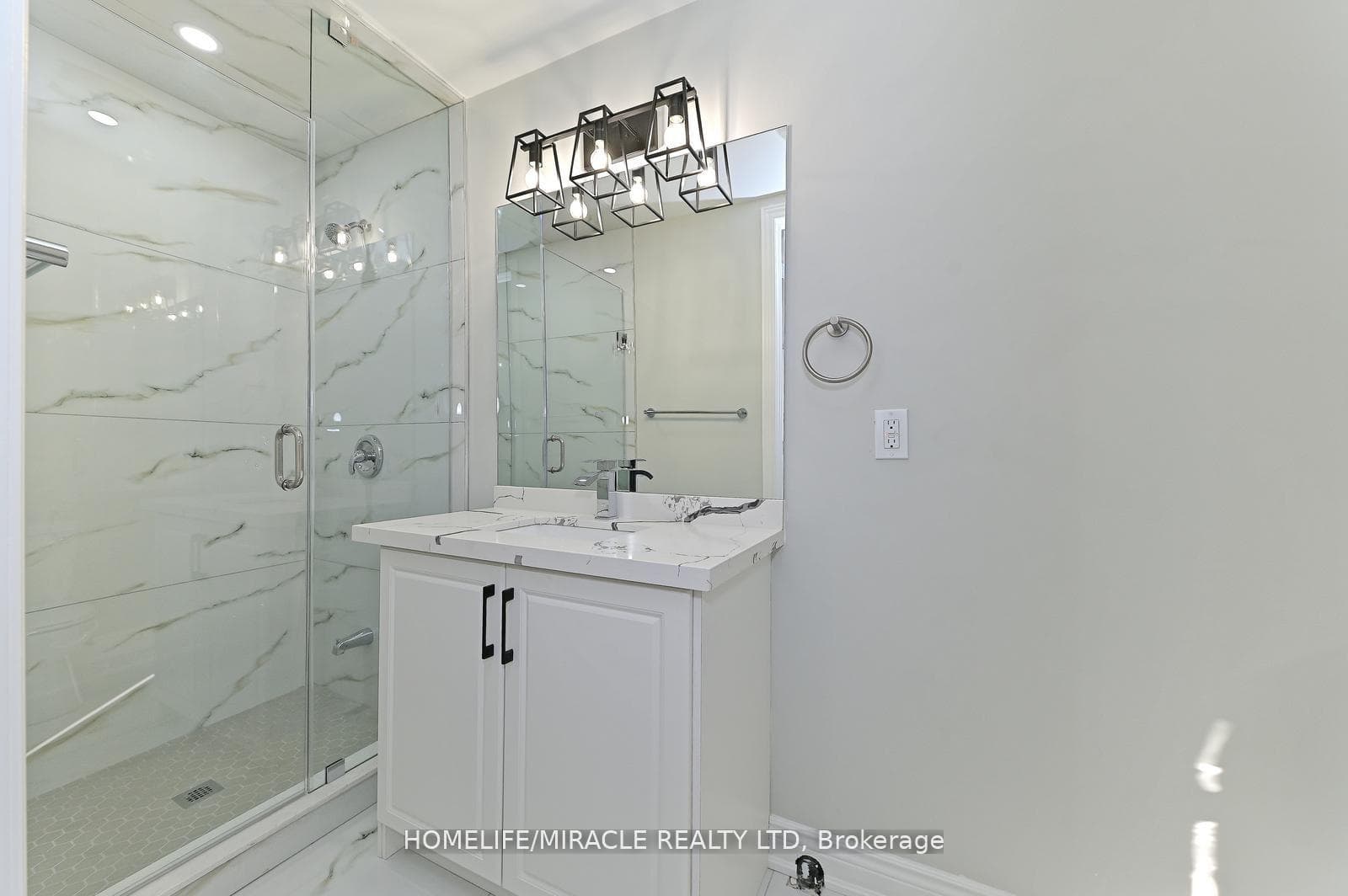 27 Craydon Avenue photo 20