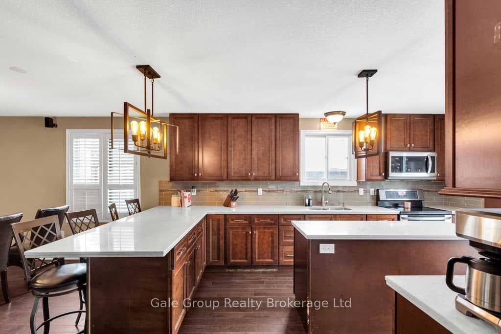 29 Batson Crescent photo 13