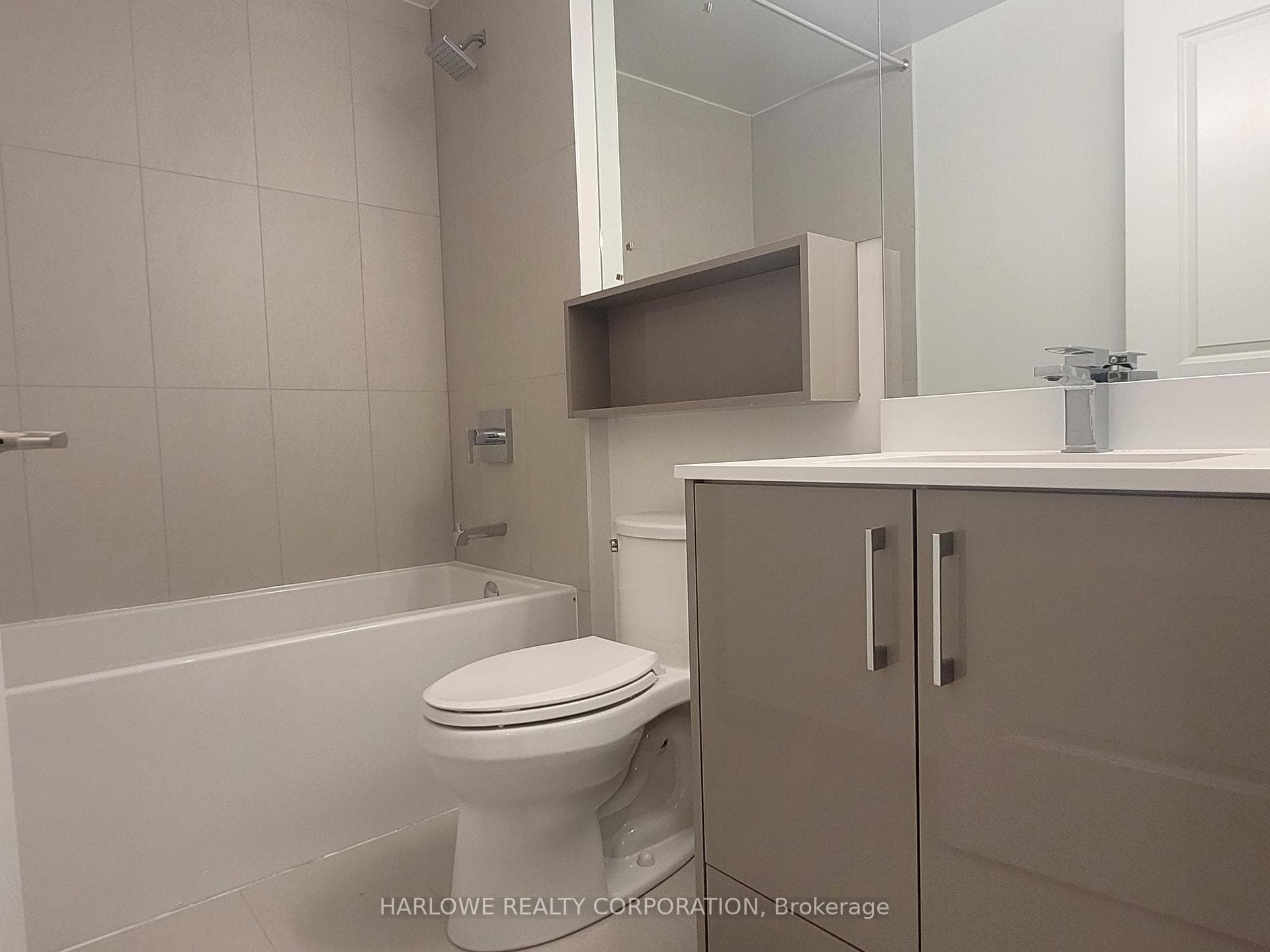 100 Dalhousie Street Unit 3903 photo 8