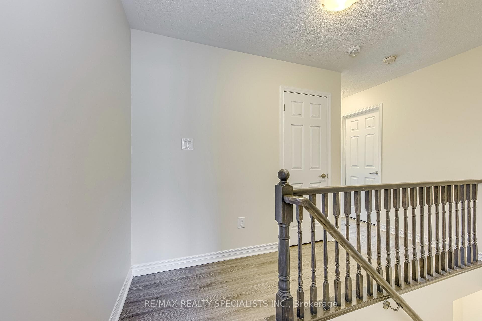 67 Metro Crescent photo 21