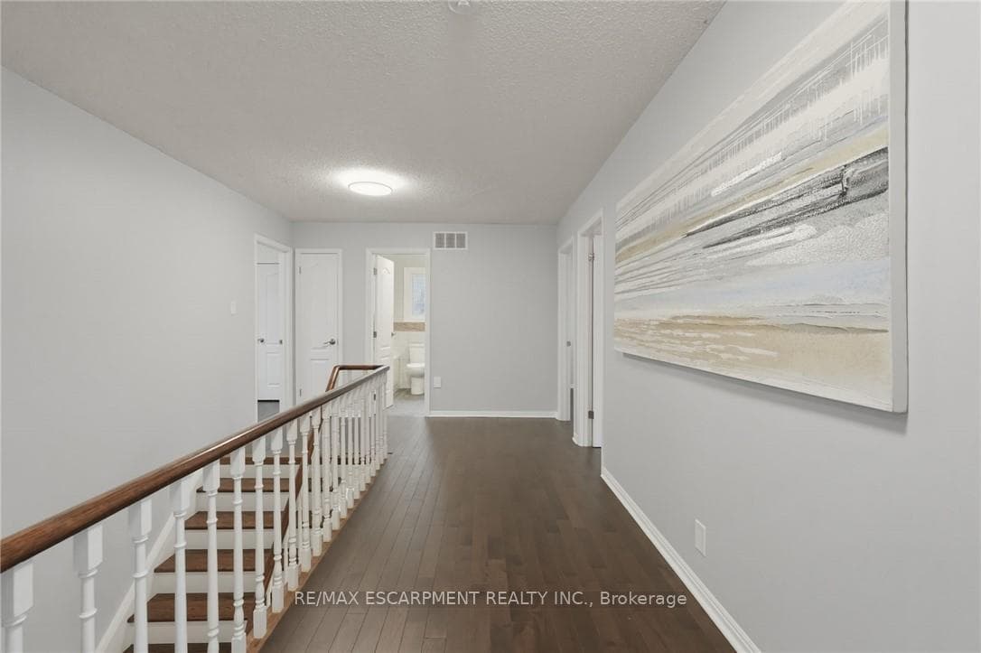 2401 SINCLAIR Circle photo 15