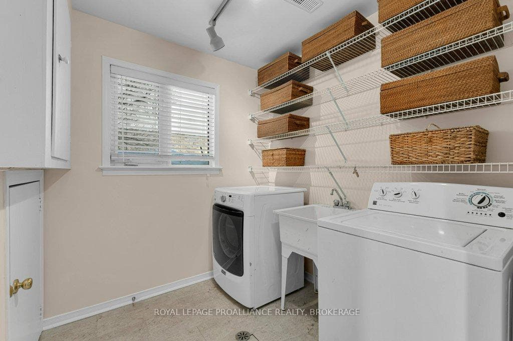 660 Roosevelt Drive photo 36