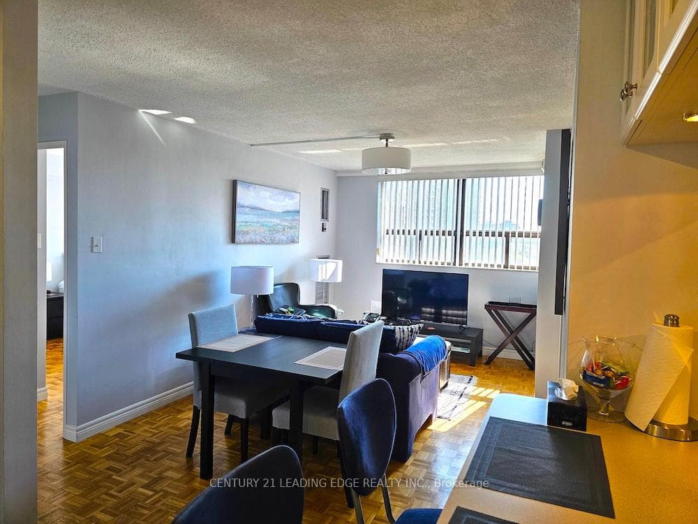 80 St Patrick Street Unit 913 photo 12