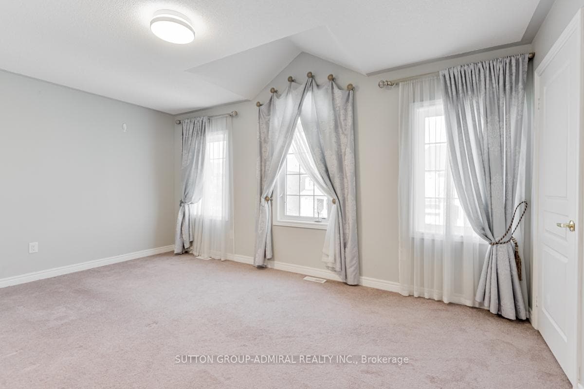 136 Santa Amato Crescent photo 28