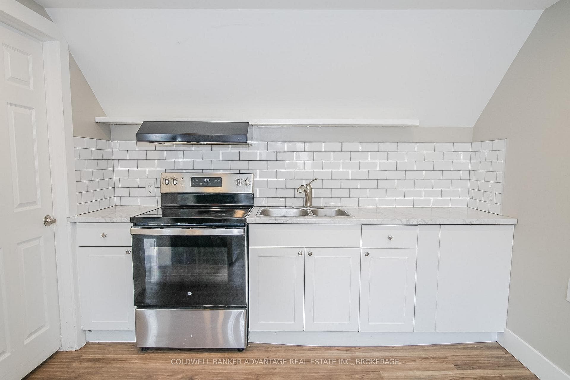 181 Welland Street Unit UPPER photo 6