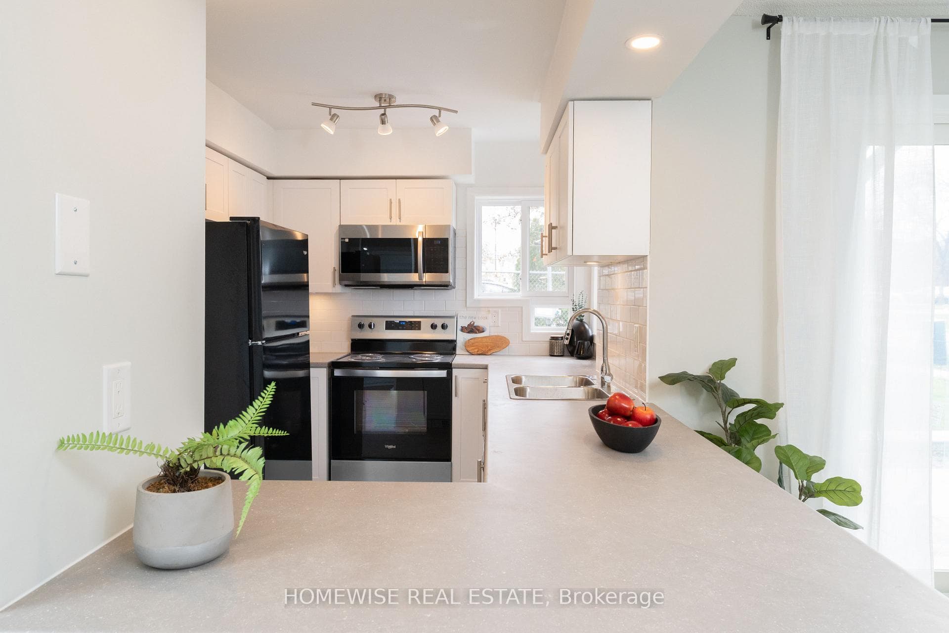 240 Ormond Drive Unit C7 photo 9