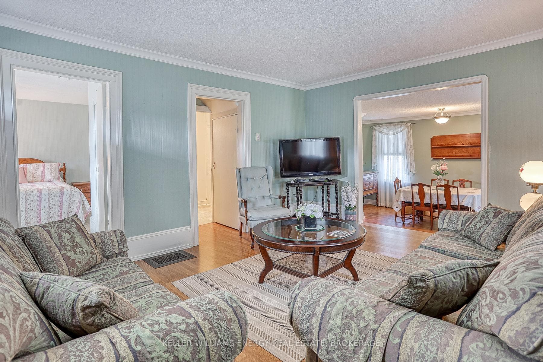 144 Hickory Street photo 16