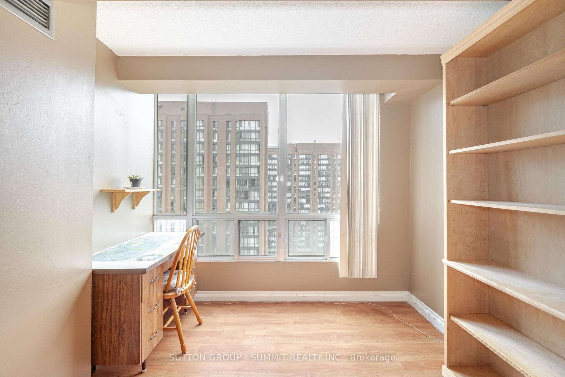 115 Hillcrest Avenue Unit 1808 photo 16