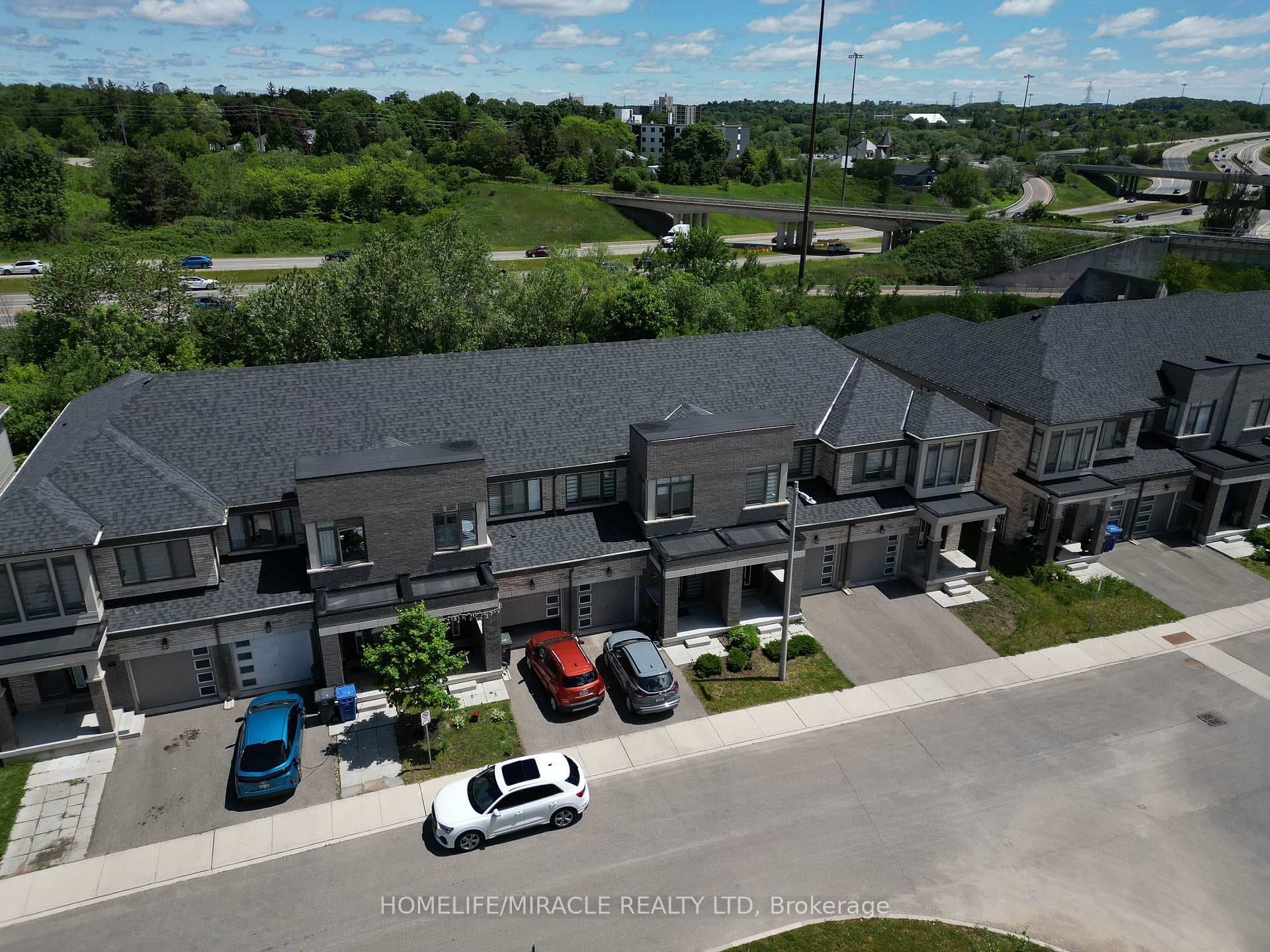 166 DEERPATH Drive Unit 32 photo 33