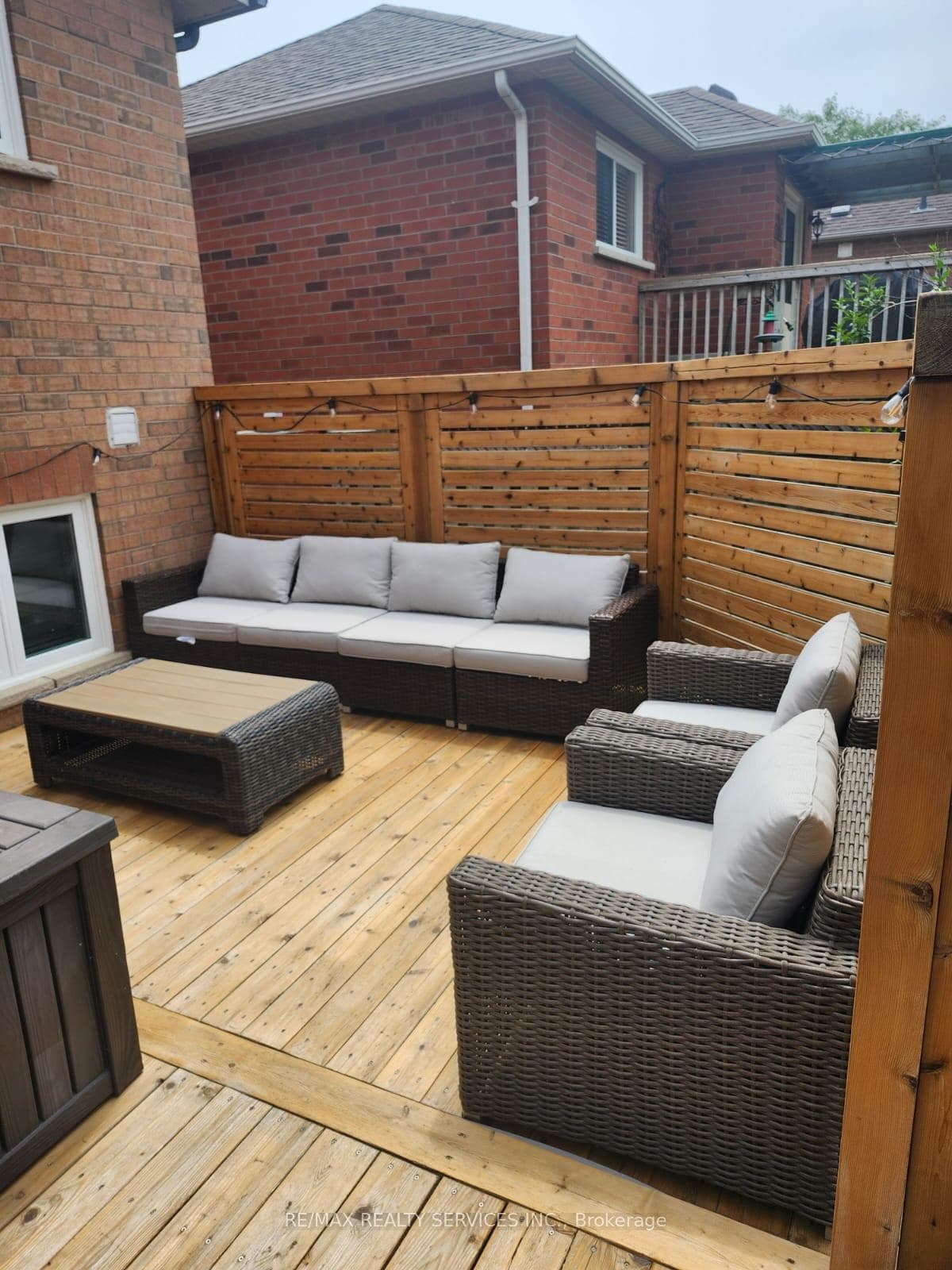 8 Bradwick Court photo 43