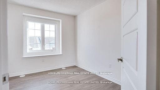 3308 Thunderbird Promenade photo 22