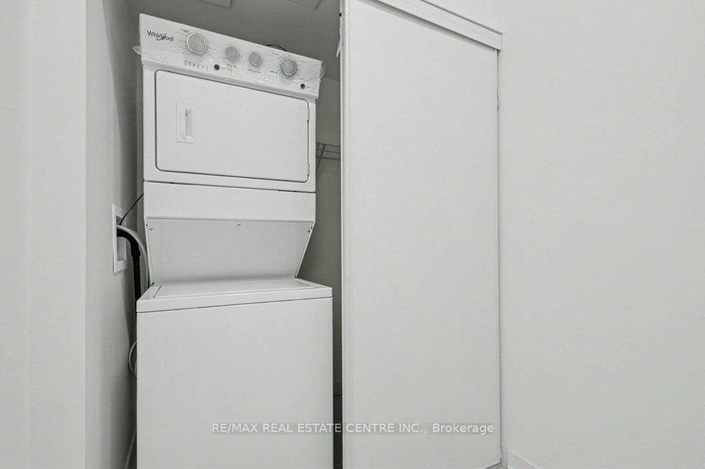 4878 Powers Common Unit 124 photo 17