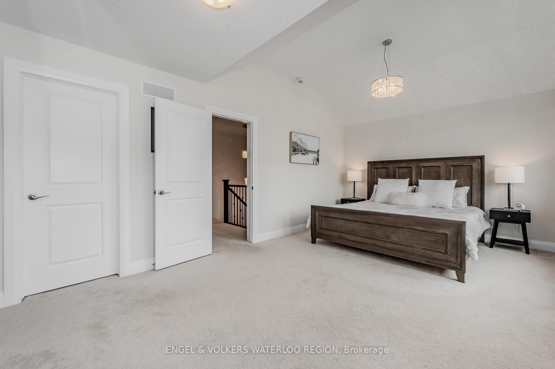 6 Greyhawk Street photo 27