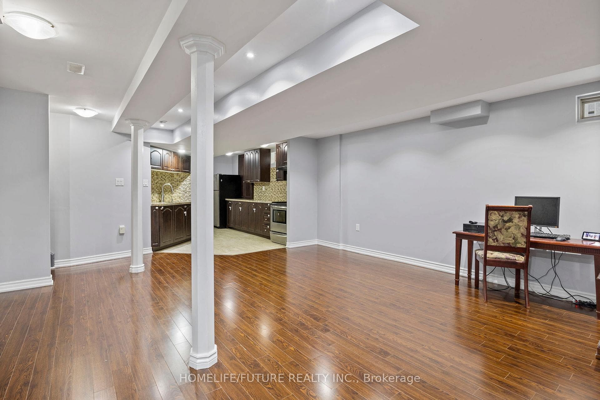7 Vanwood Crescent photo 33