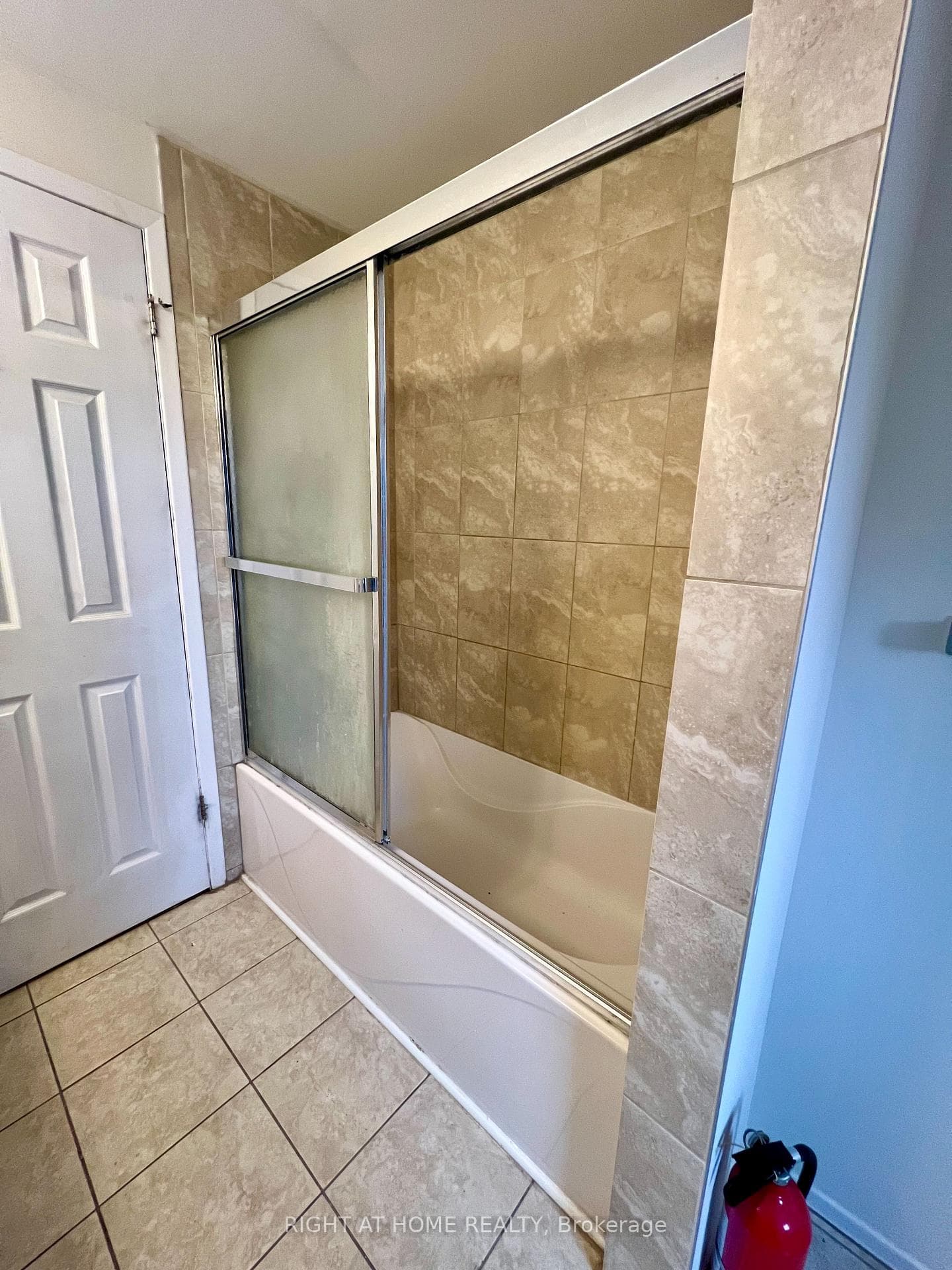 19 Walman Drive photo 12