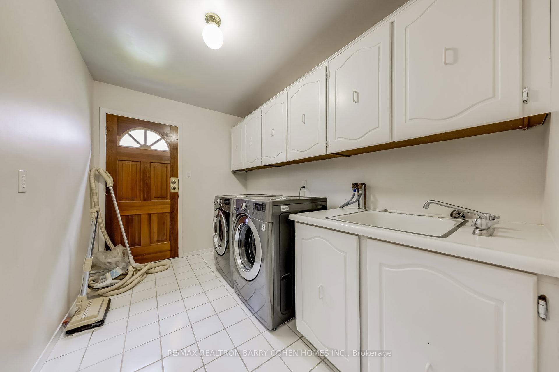 68 Abbeywood Trail photo 16