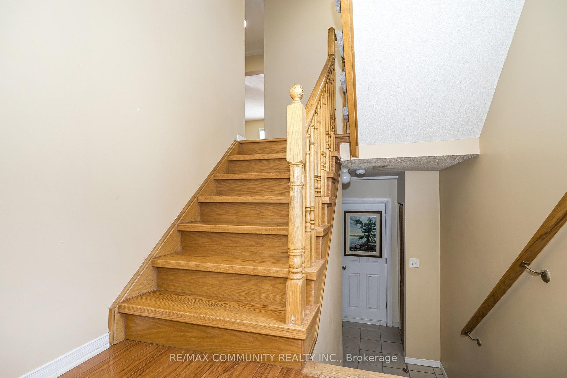 209 Old Harwood Avenue photo 6