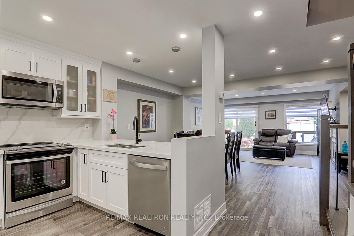 44 Lodgeway Drive photo 14