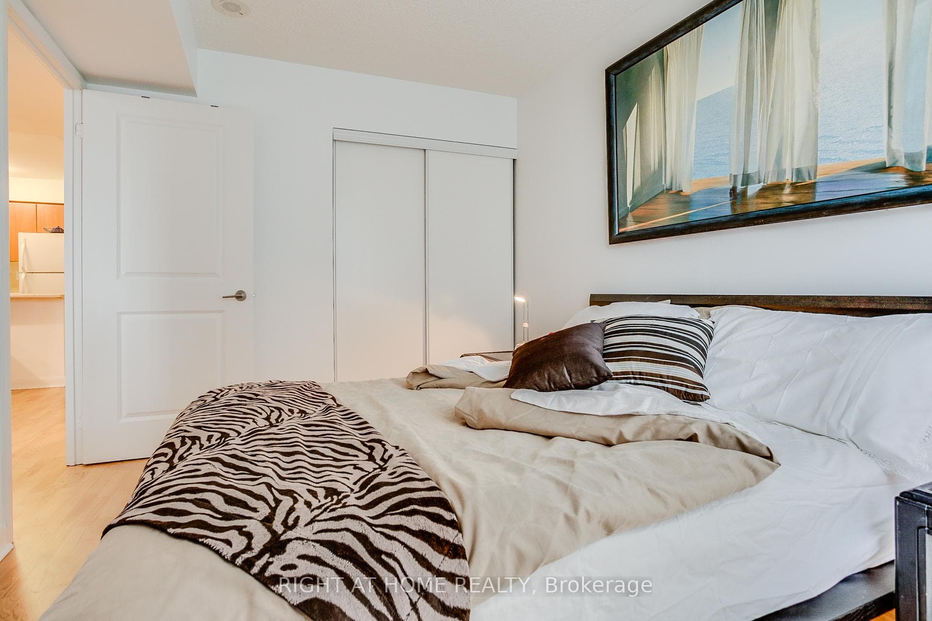 4978 Yonge Street Unit 2210 photo 17
