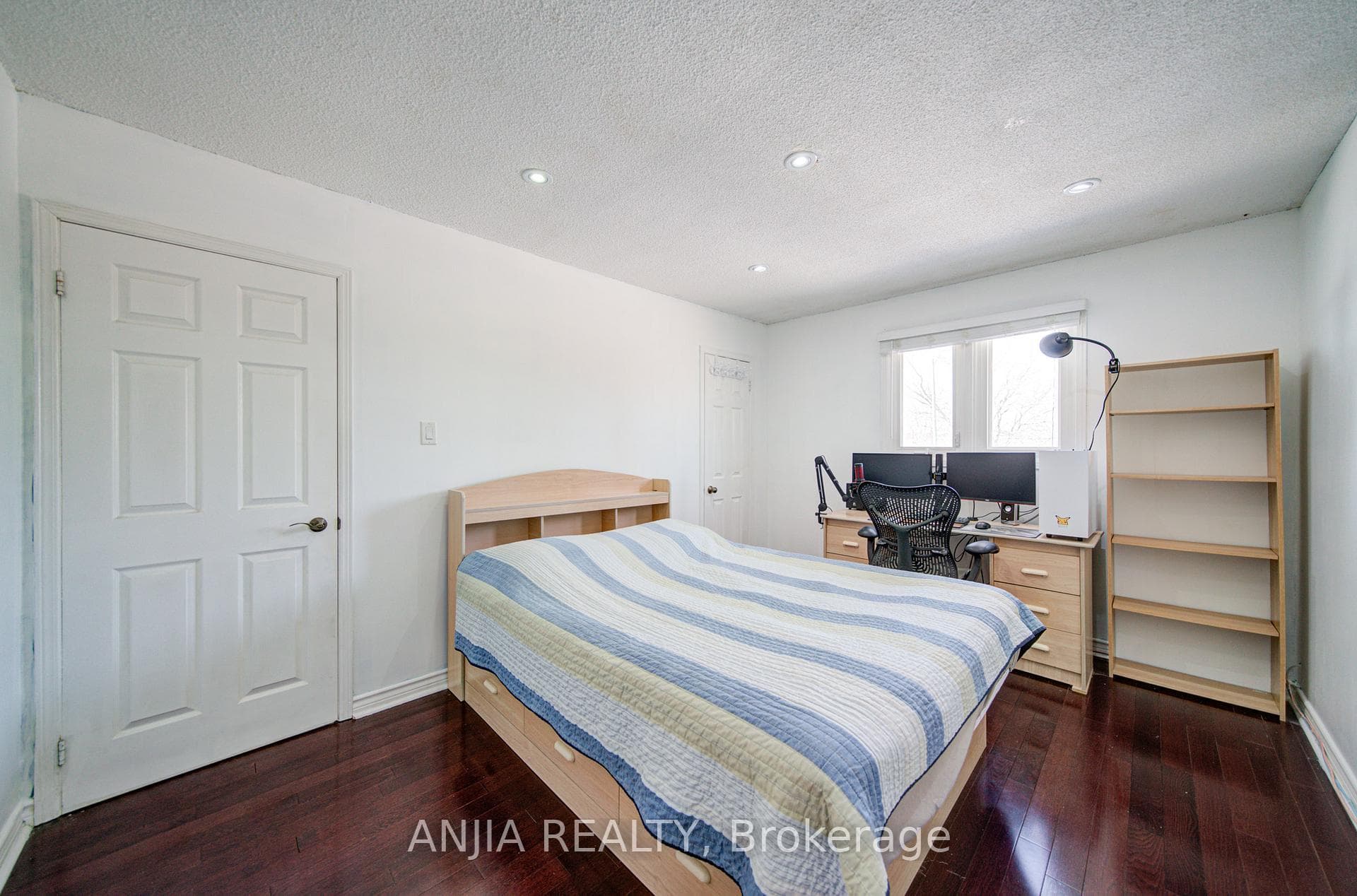 62 Walford Road photo 33
