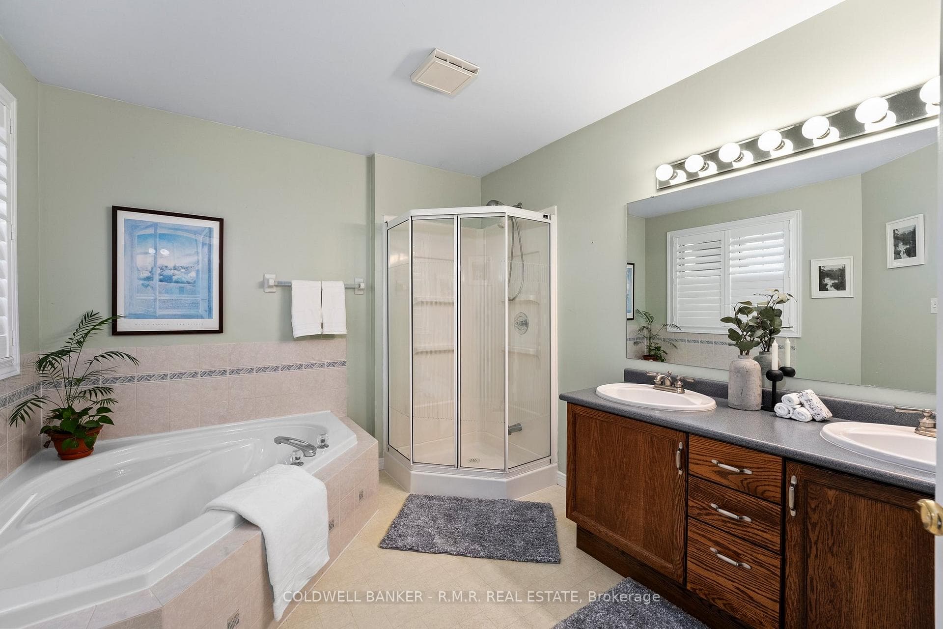 107 Stagemaster Crescent photo 20