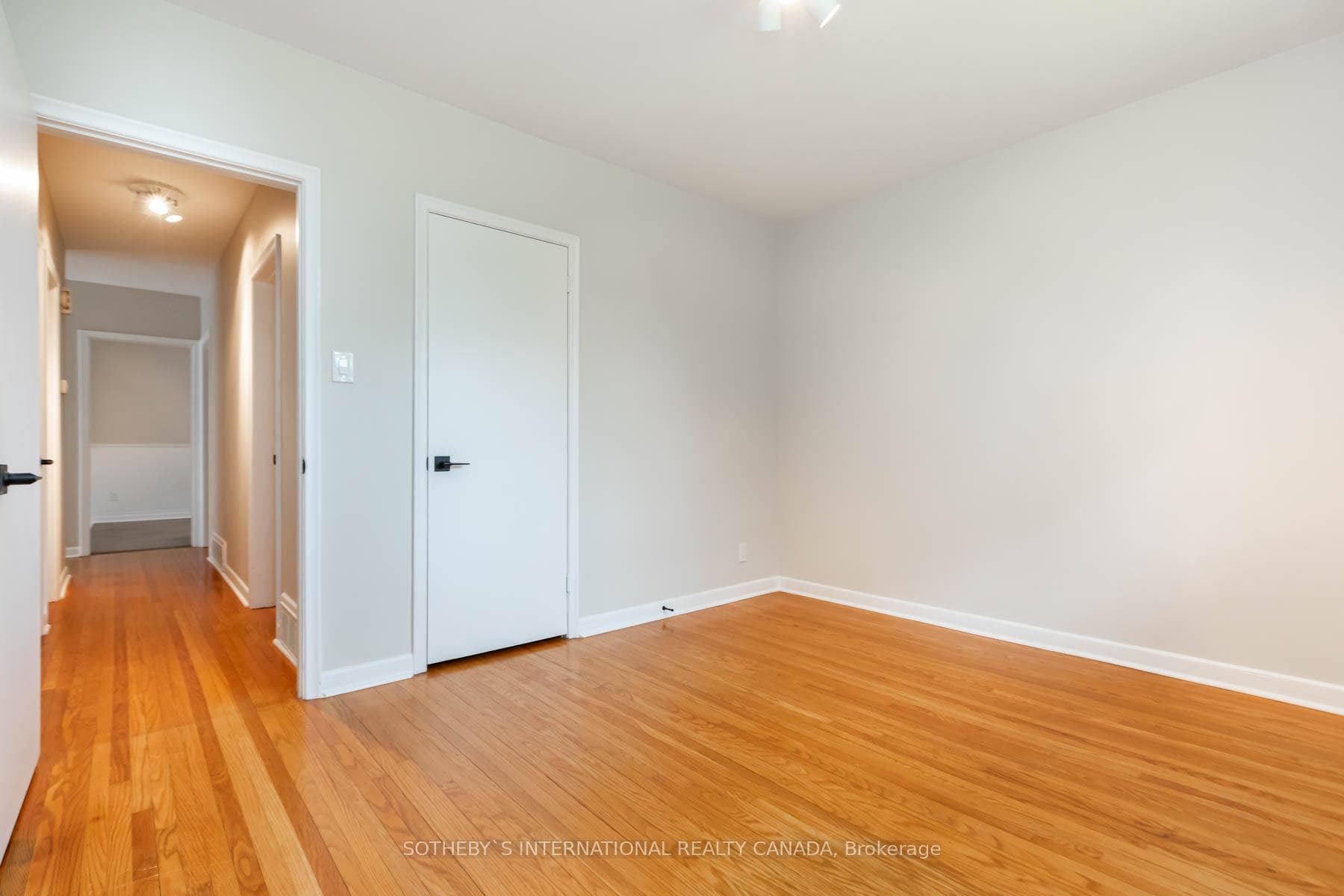 4 Ixworth Road photo 21