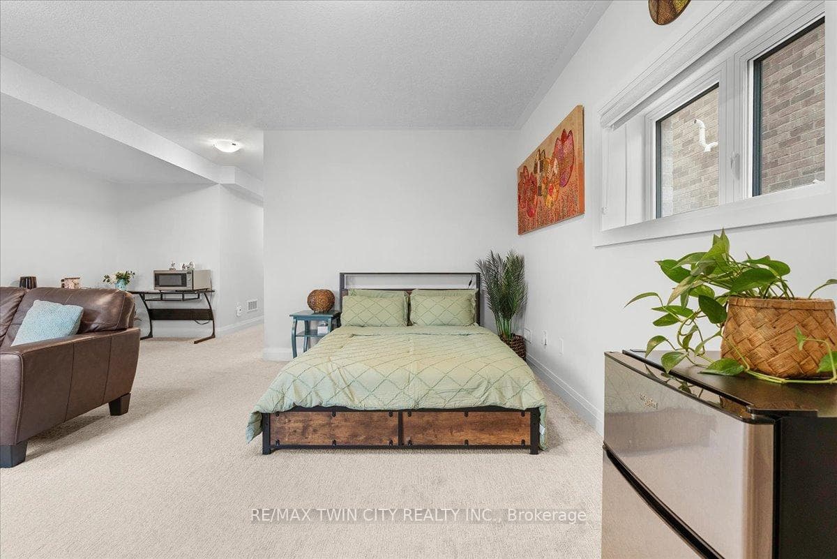 657 Benninger Drive photo 40