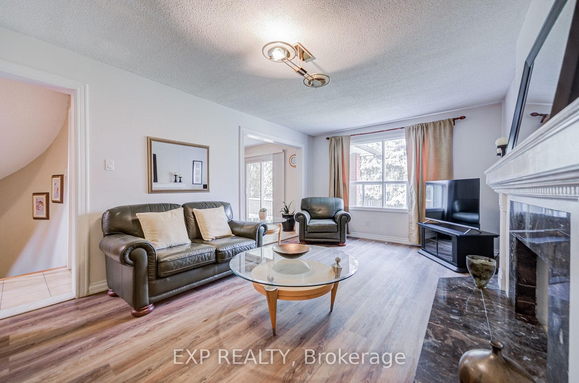 46 Eden Avenue photo 6