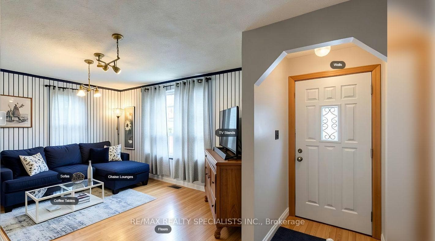 9697 Dickenson Road photo 2