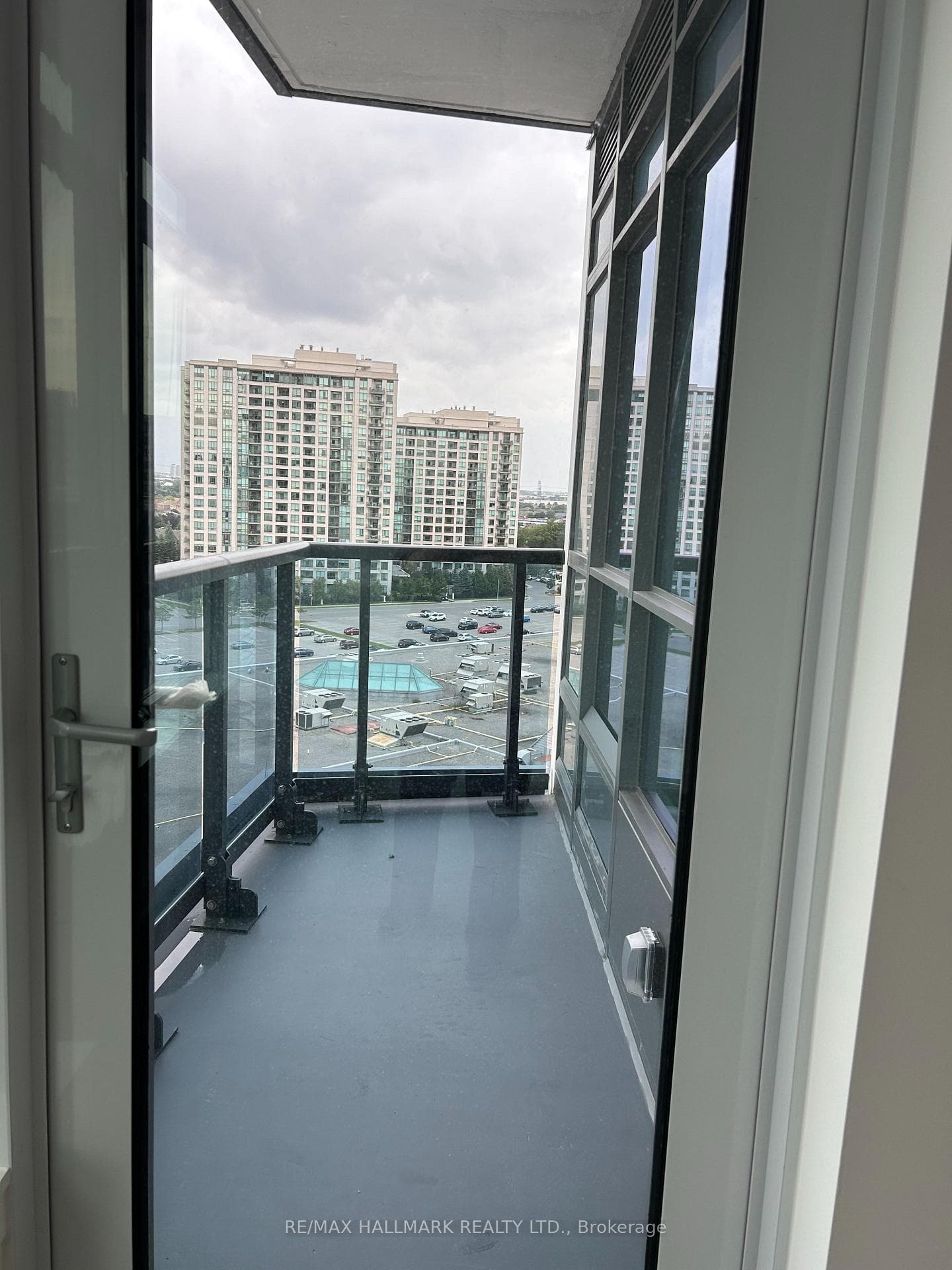 50 Upper Mall Way Unit 805 B photo 10