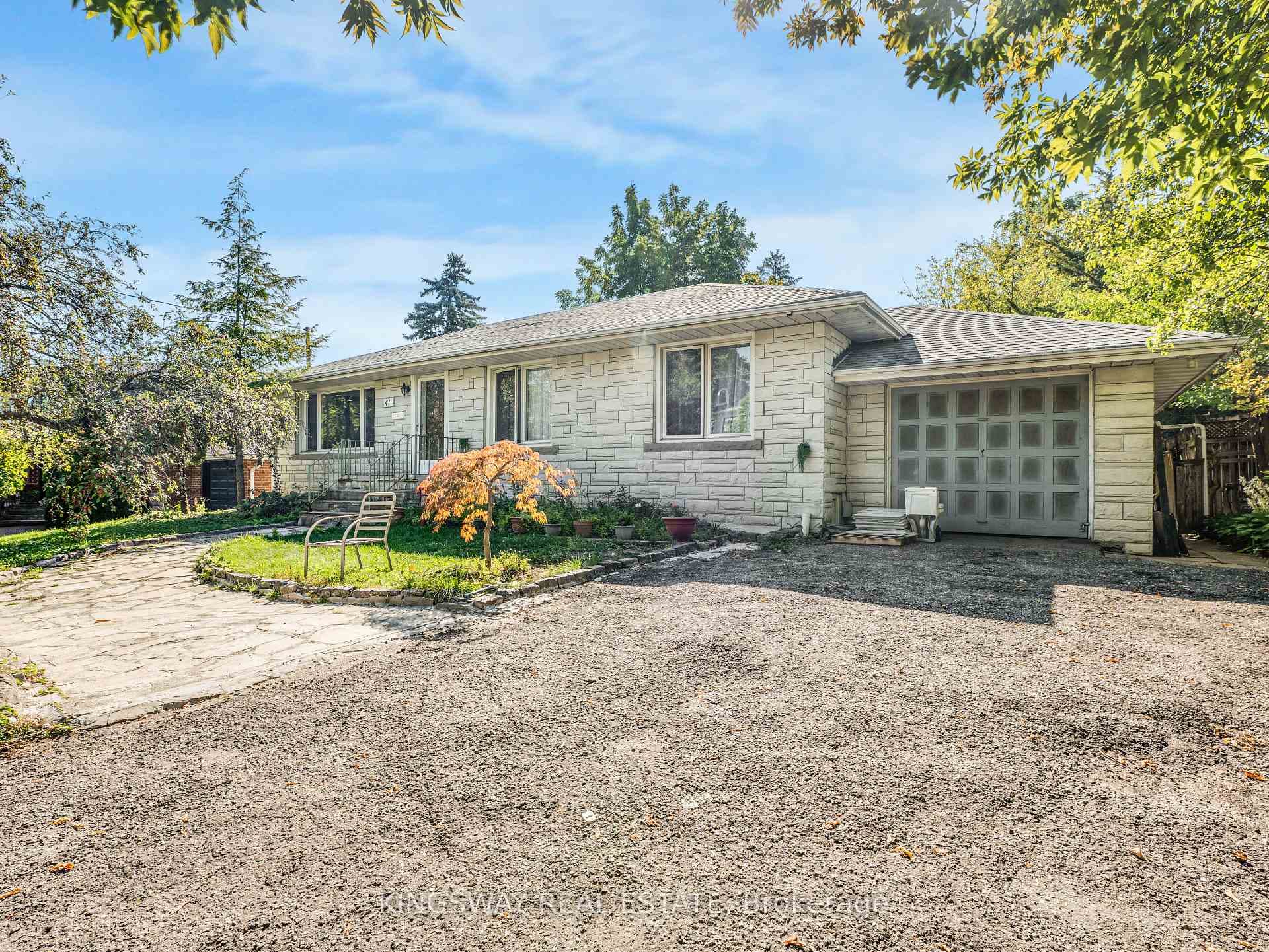 41 Kirk Drive photo 4