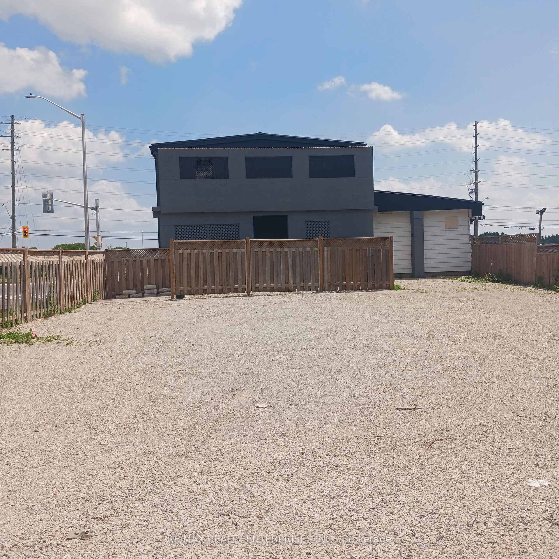 12993 Steeles Avenue photo 1