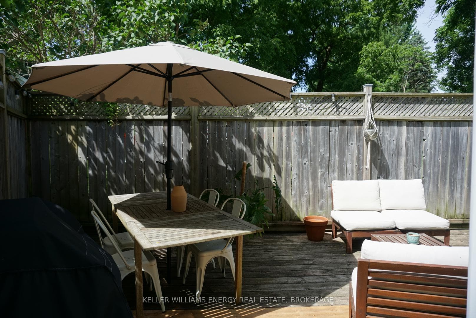 9 Talbot Street photo 17