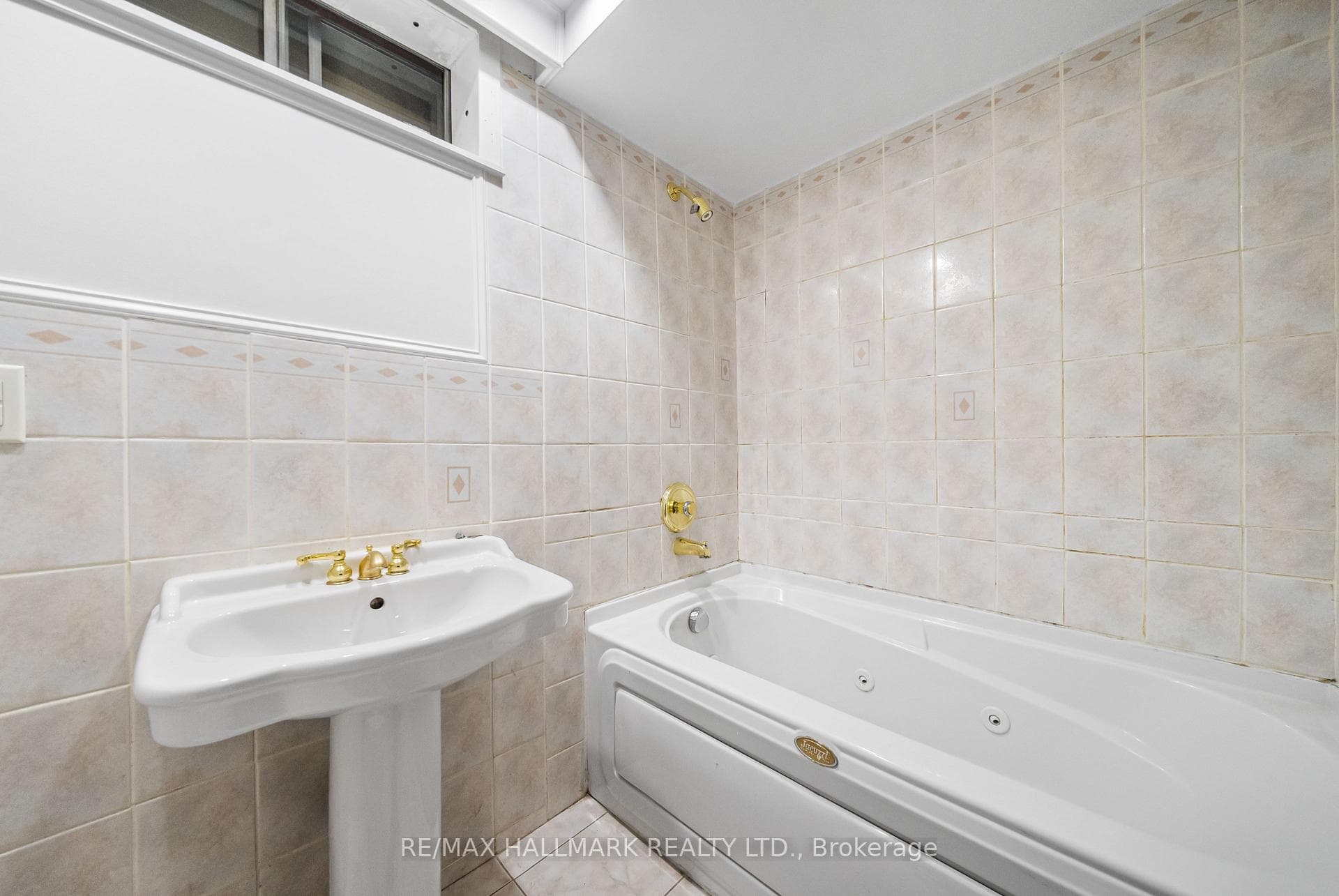17 Dunsfold Drive photo 35
