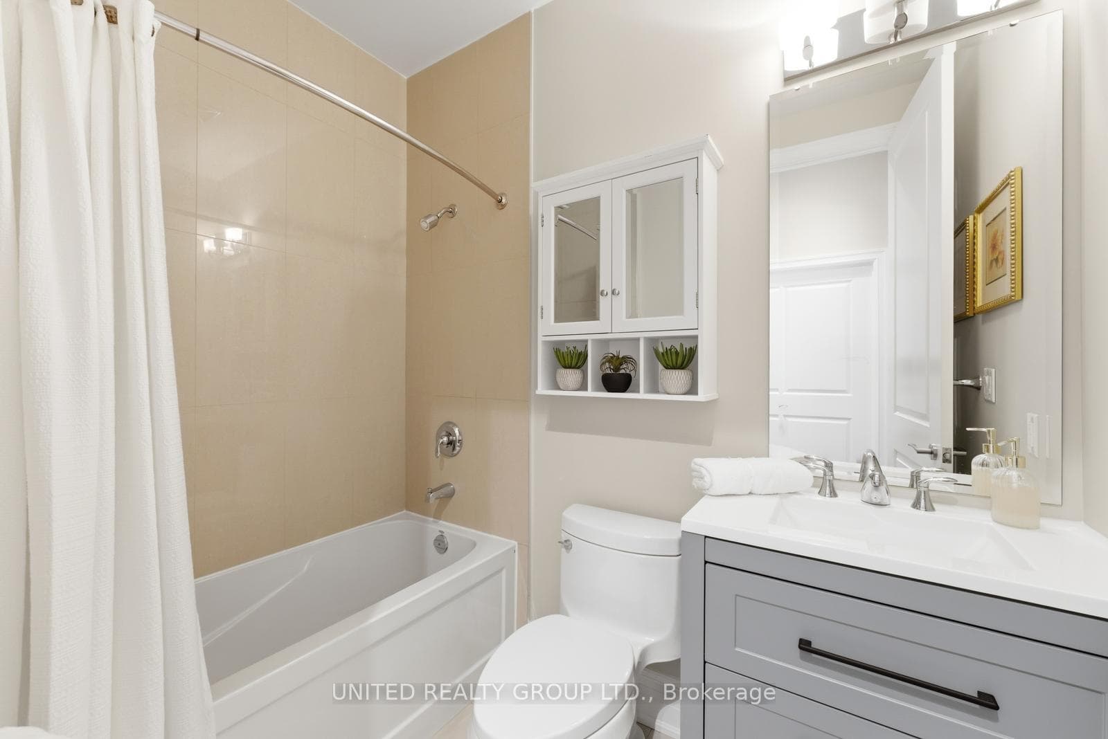 BATHROOM #2