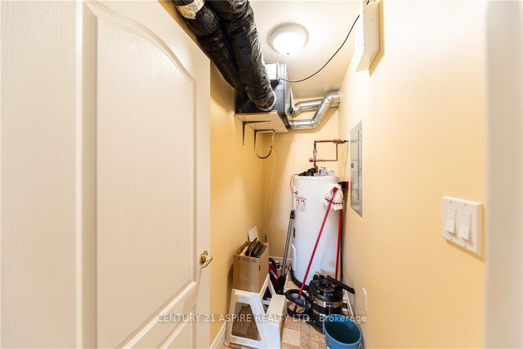 341 MATHESON Drive Unit 204 photo 22