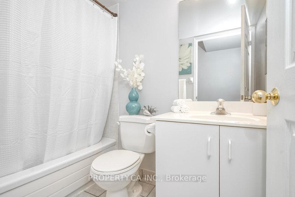 1 Emerald Lane Unit 410 photo 17