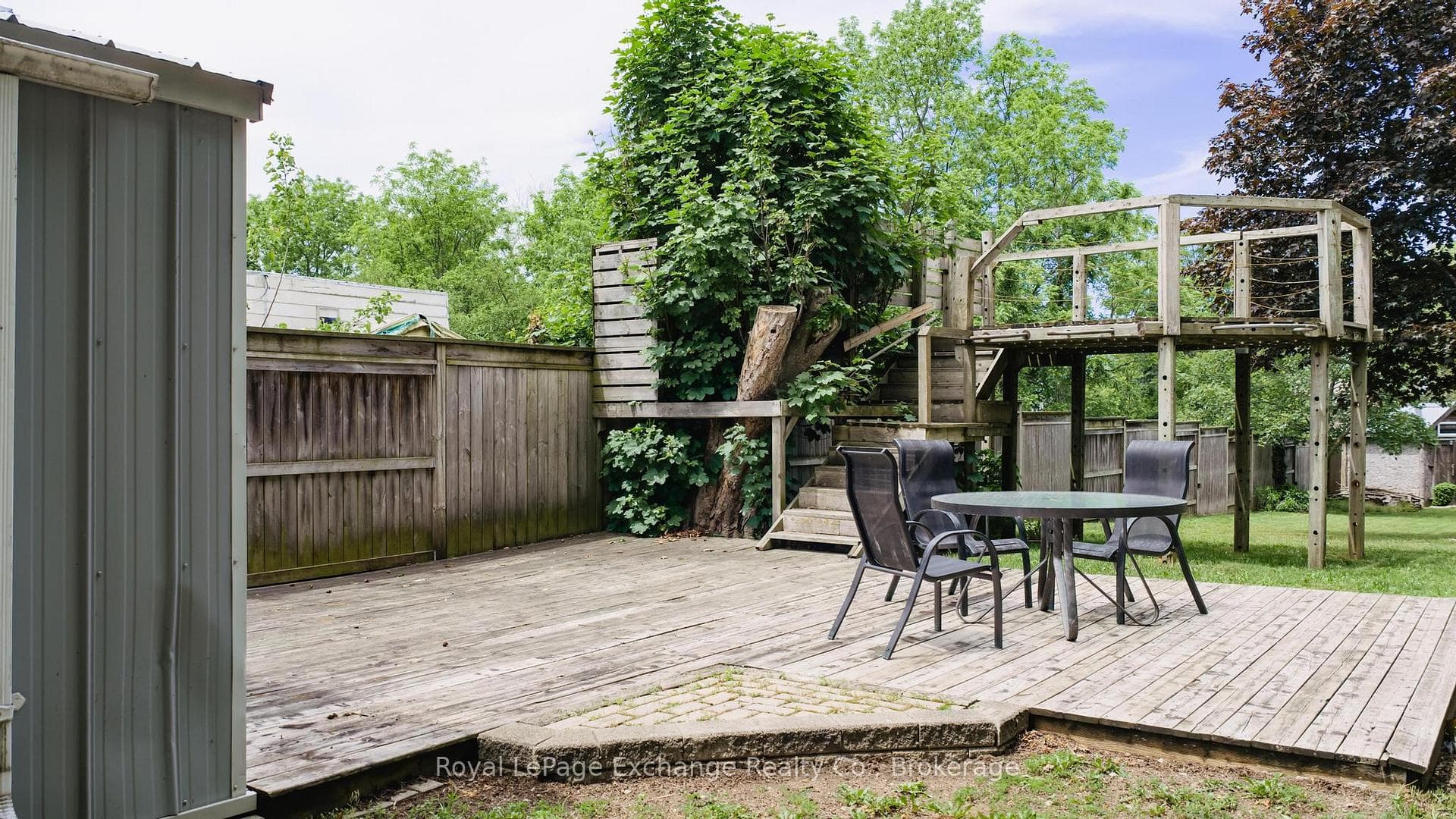544 Queen Street photo 39